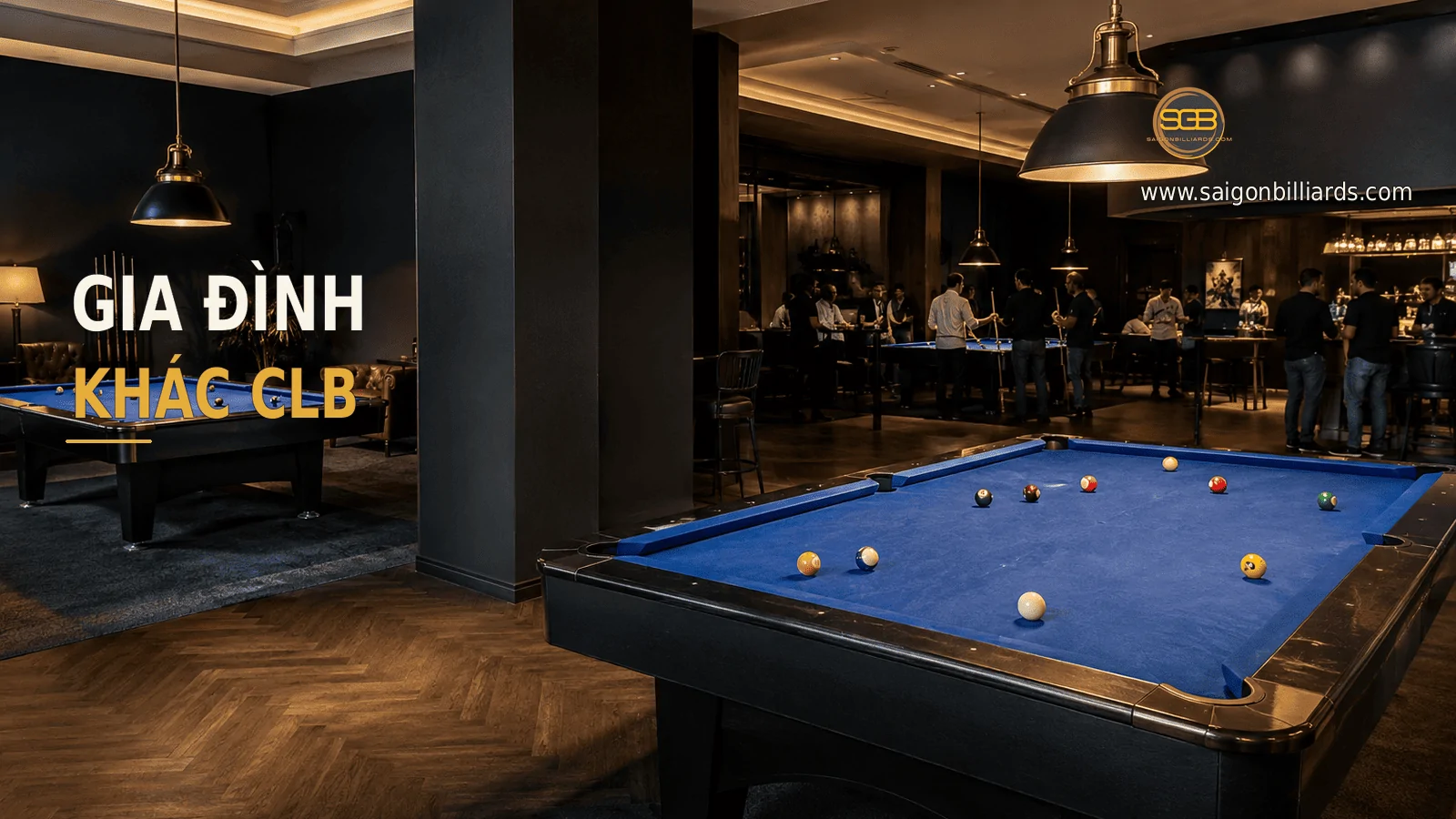 hai b&agrave;n pool c&ugrave;ng model c&oacute; mức hao m&ograve;n kh&aacute;c nhau theo lịch sử sử dụng