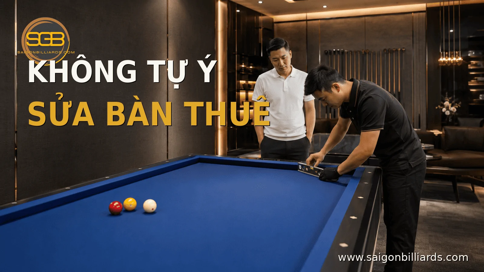 kỹ thuật vi&ecirc;n kiểm tra b&agrave;n carom thu&ecirc; thay v&igrave; kh&aacute;ch h&agrave;ng tự sửa